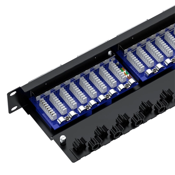 Power distribution box has reserved power capacity