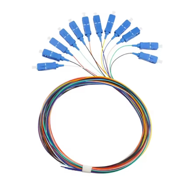 High-precision fiber optic cable trays