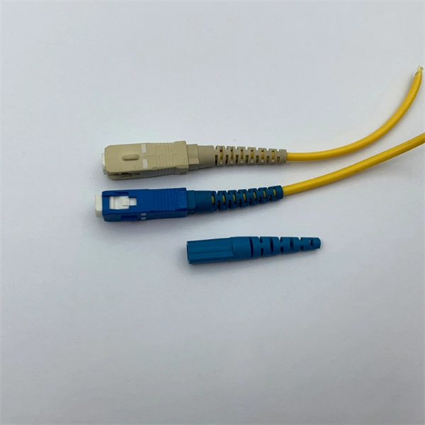 Quality Guaranteed Drop Fiber Optic Cable OM5