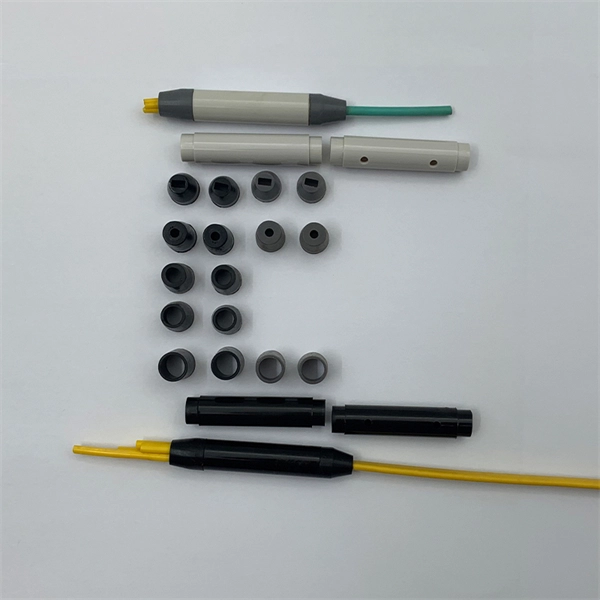 Are butterfly-shaped optical cables prone to breakage