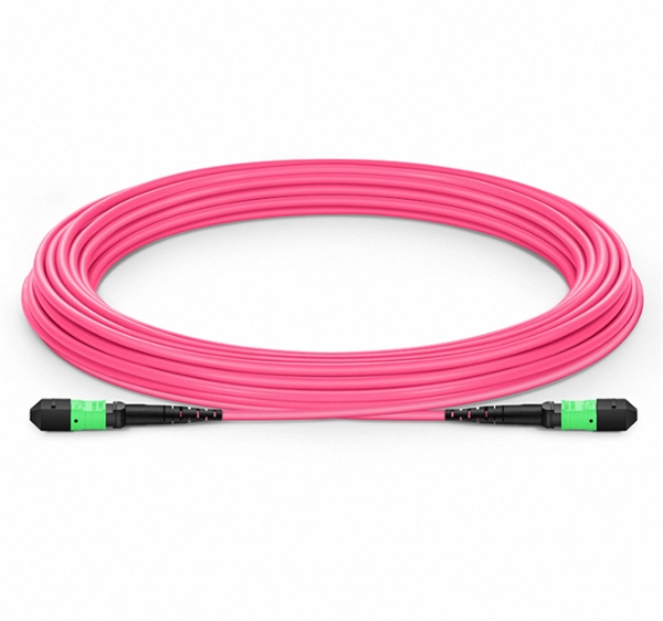 What types of communication pigtails are included 