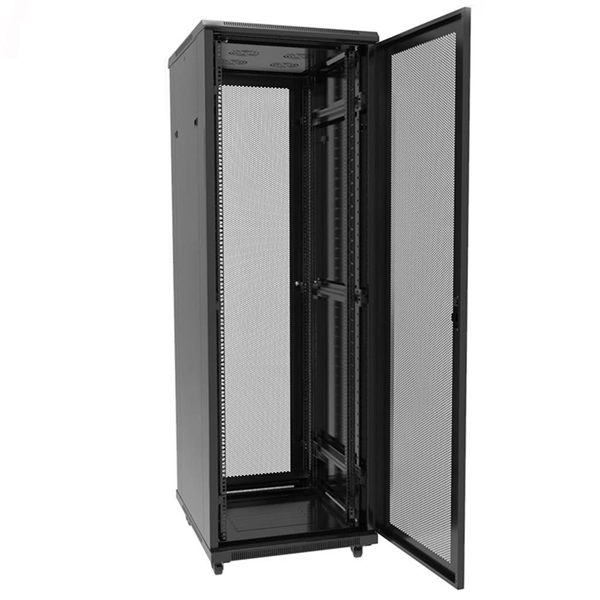 Distribution box circuit breaker enclosure