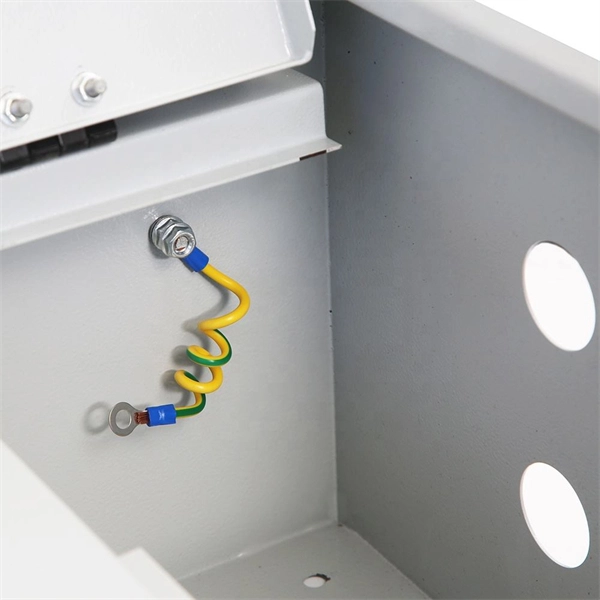 Outdoor cabinet wiring