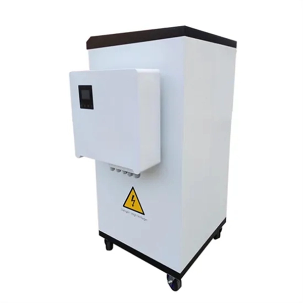 Grounding of outdoor and indoor distribution boxes