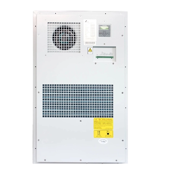 Does the wiring in the distribution box have a positive and negative direction 